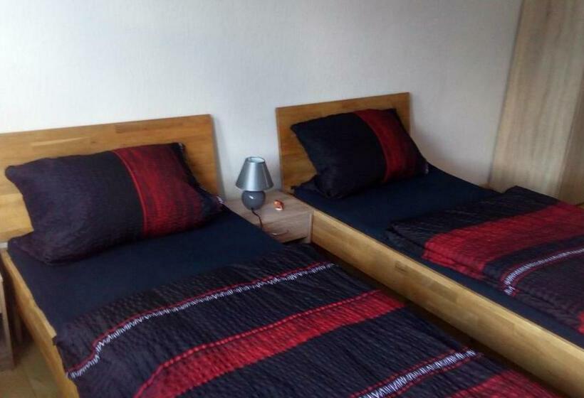 ペンション Zimmervermietung Pargen