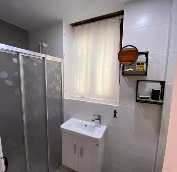 هاستل Jasmine Lodge