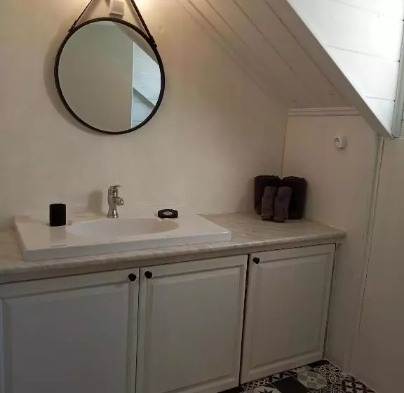 تختخواب و صبحانه Au Coeur Du Paradis