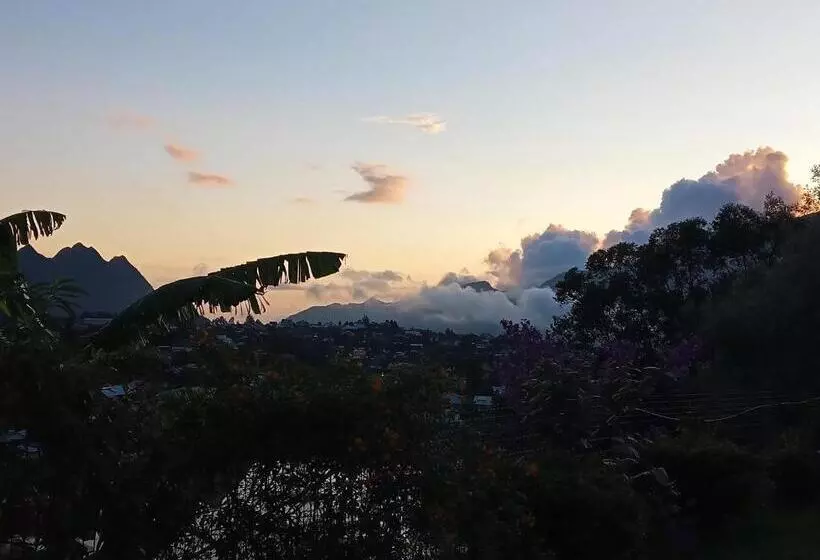 تختخواب و صبحانه Au Coeur Du Paradis