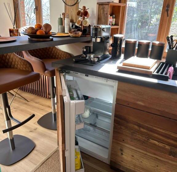 Nocleg ze śniadaniem Private Luxury Spa & Silence Retreat With Spectacular View Over The Lake Maggiore