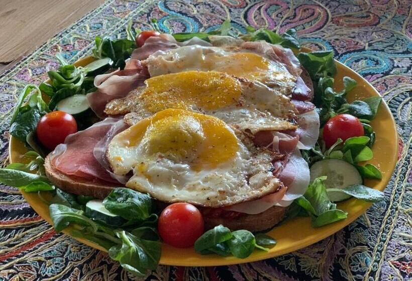 Nocleg ze śniadaniem Private Luxury Spa & Silence Retreat With Spectacular View Over The Lake Maggiore