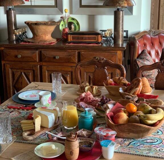 Nocleg ze śniadaniem Private Luxury Spa & Silence Retreat With Spectacular View Over The Lake Maggiore