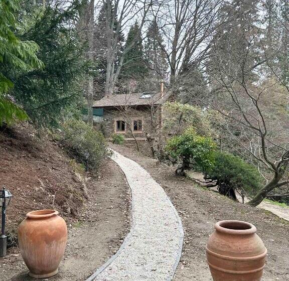 Nocleg ze śniadaniem Private Luxury Spa & Silence Retreat With Spectacular View Over The Lake Maggiore