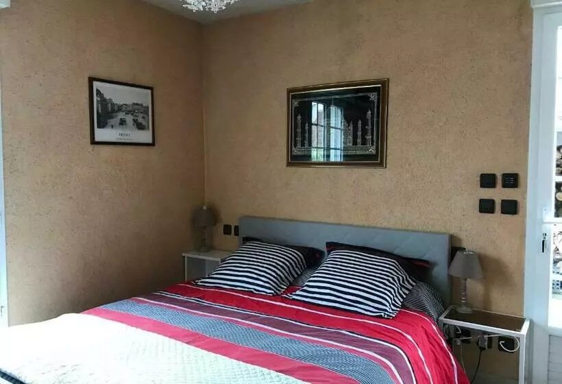 ベッドアンドブレックファースト Studio Indépendant Chez L Habitant