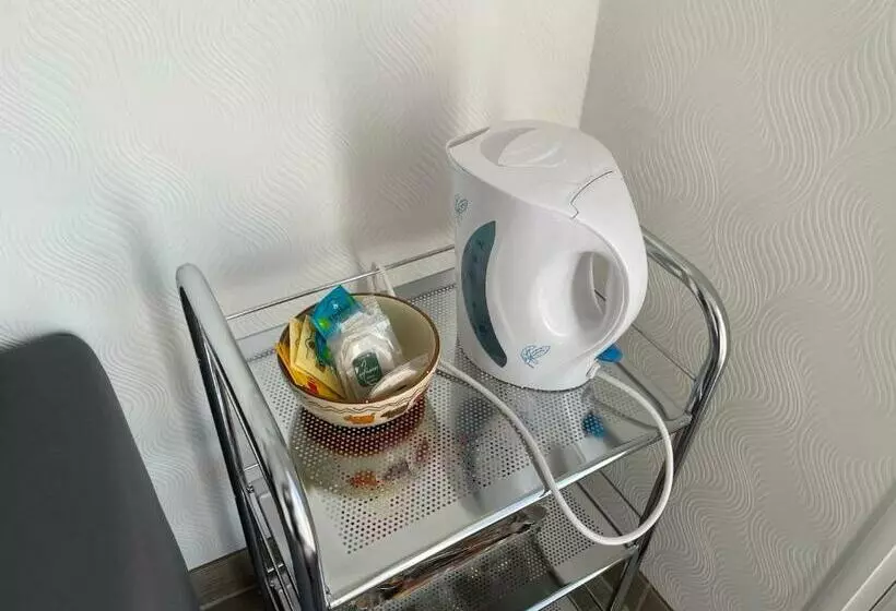 ベッドアンドブレックファースト Studio Indépendant Chez L Habitant