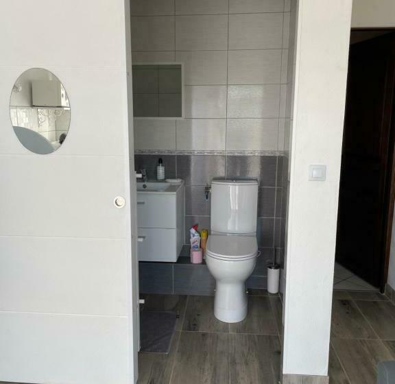 مبيت وإفطار Studio Indépendant Chez L Habitant