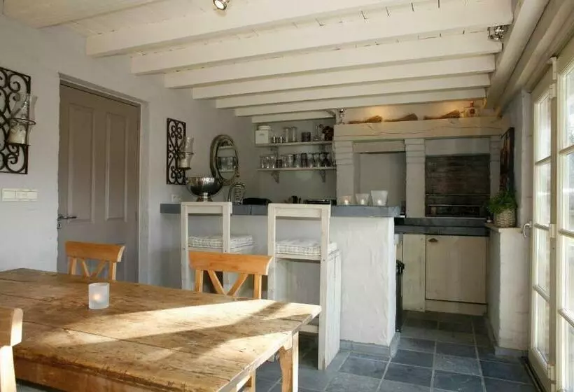 پانسیون Guesthouse Sint Michielshof, Sfeervolle Carré Boerderij Vlakbij Maastricht
