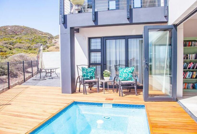 Pension Paradise Found