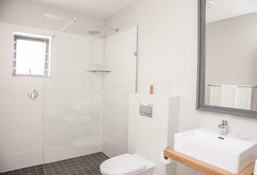 Pension Paradise Found