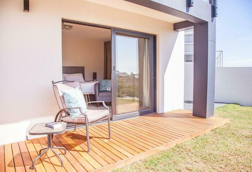 Pension Paradise Found