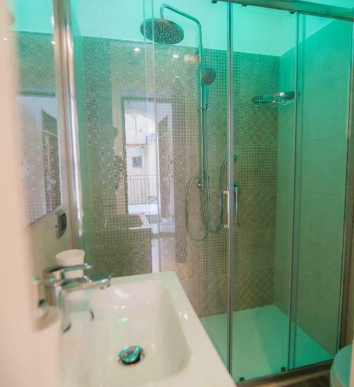 Пансион Solimena House 44