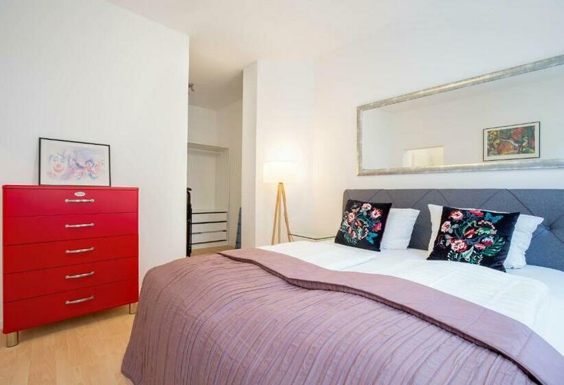 Victoria Altstadt Suites