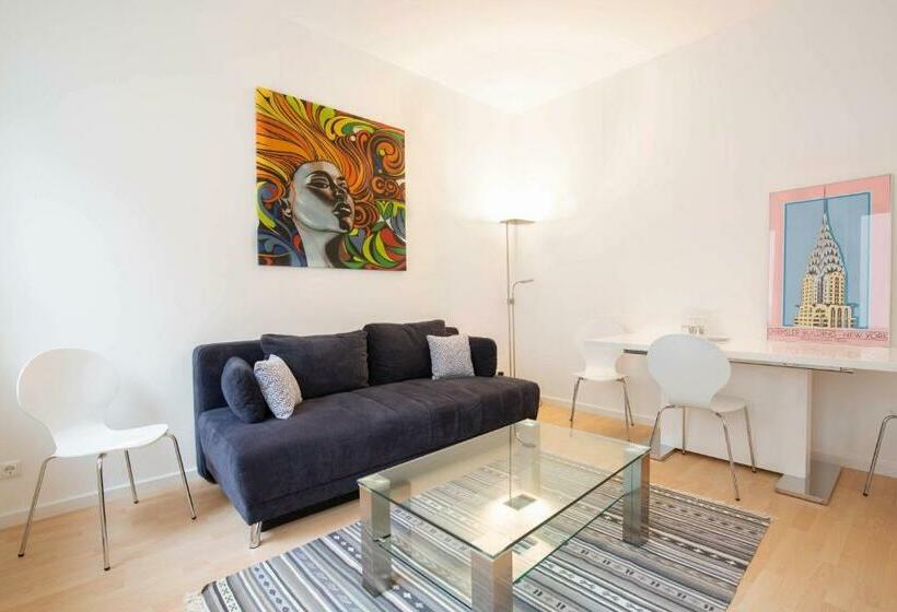 Victoria Altstadt Suites