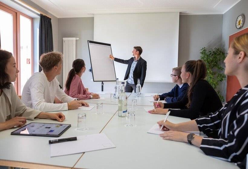 فندق فئة نجمة واحدة Jufa Familienresort Kempten Im Allgäu