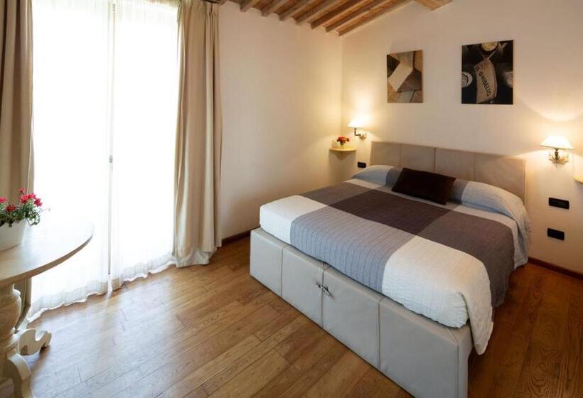 בית מלון כפרי Agriturismo Gualdo Del Re