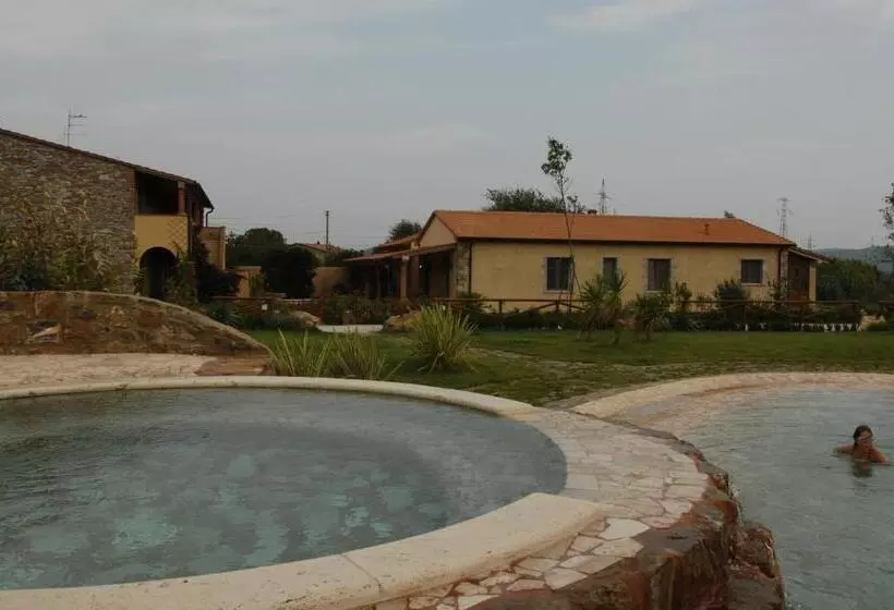 فندق Agriturismo Gualdo Del Re