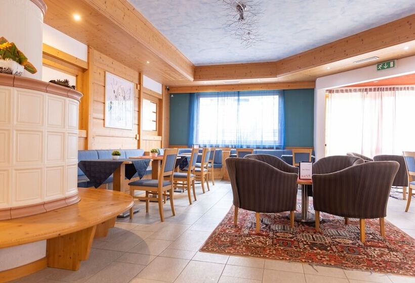 Отель Alpine Mugon