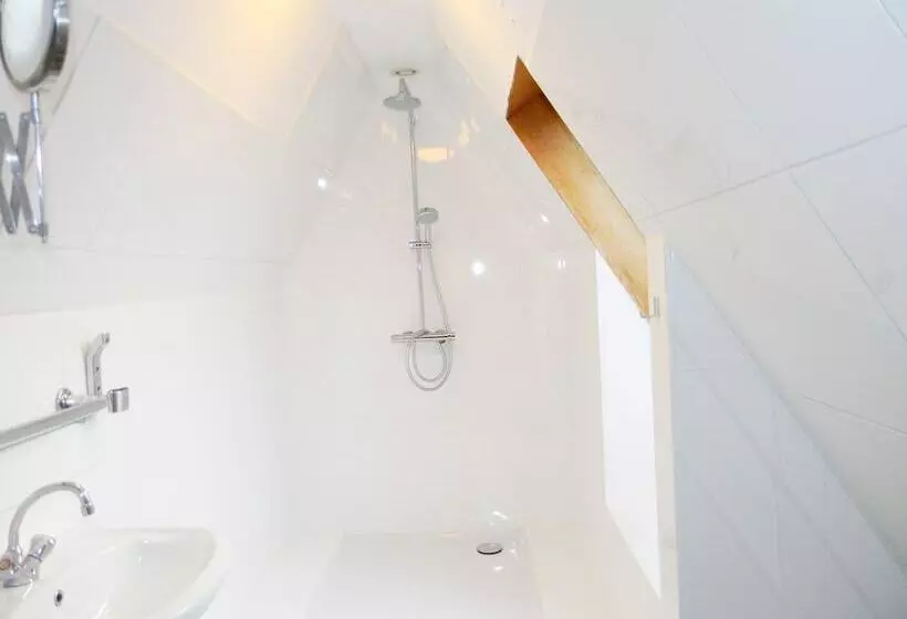 هتل Amsterdam Nieuwmarkt Center Apartments