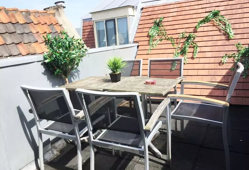 هتل Amsterdam Nieuwmarkt Center Apartments