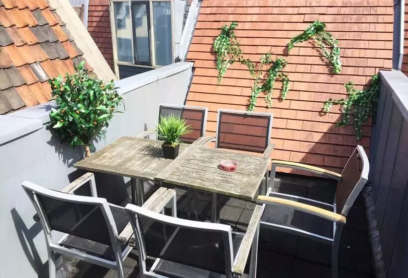 هتل Amsterdam Nieuwmarkt Center Apartments