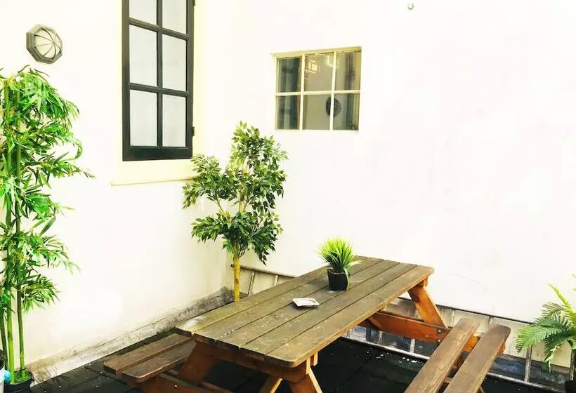 هتل Amsterdam Nieuwmarkt Center Apartments