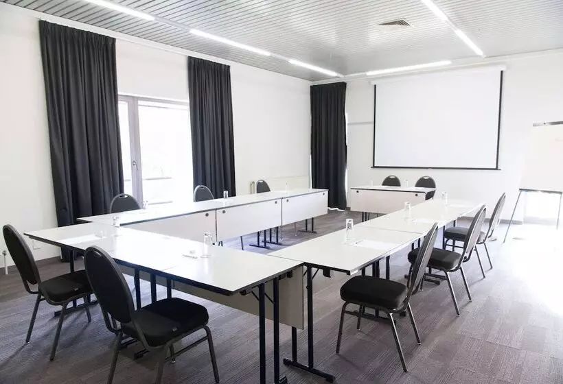 Отель Best Western Plus Aldhem