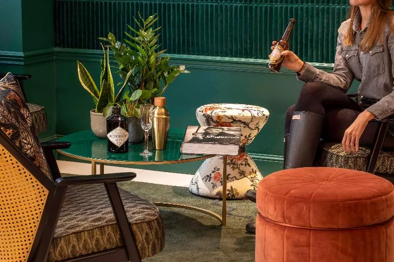 First Hotel Paris Tour Eiffel