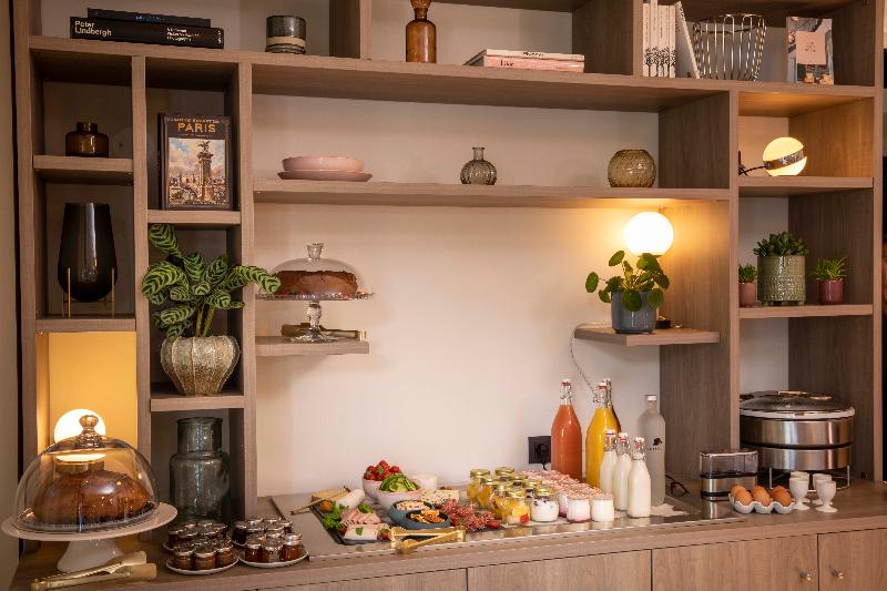 First Hotel Paris Tour Eiffel