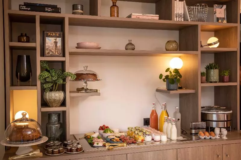 First Hotel Paris Tour Eiffel