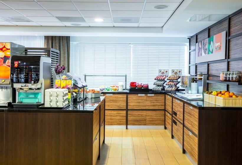 ホテル Holiday Inn Express Amsterdam   Sloterdijk Station, An Ihg