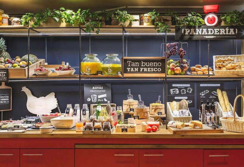 בית מלון כפרי Ibis Barcelona Santa Coloma