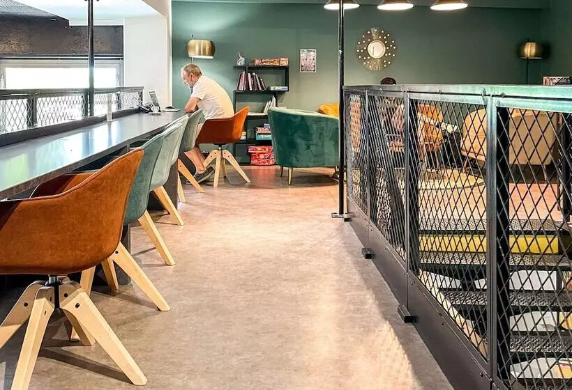 Отель Ibis Styles Saintjulienengenevois Vitam