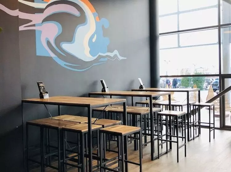 Отель Ibis Styles Saintjulienengenevois Vitam