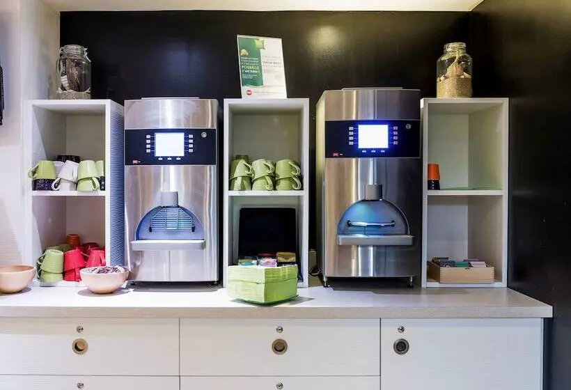 Отель Ibis Styles Saintjulienengenevois Vitam