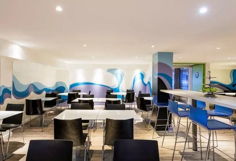 Отель Ibis Styles Saintjulienengenevois Vitam