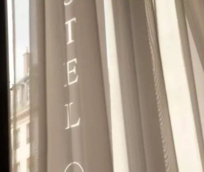 هتل Boutique Hôtel Konfidentiel