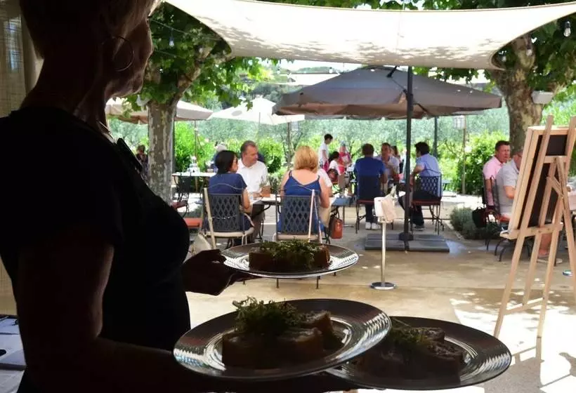 Hotel La Bastide Du Clos Des Roses   Teritoria