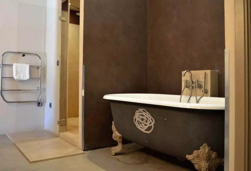 Hotel La Bastide Du Clos Des Roses   Teritoria