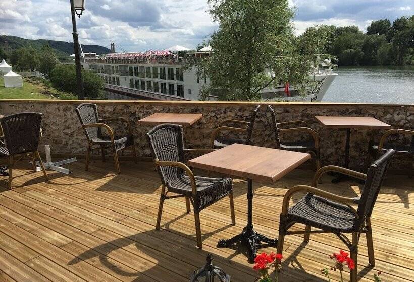 فندق La Chaîne D Or