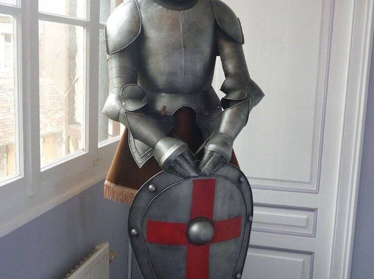 فندق La Chaîne D Or