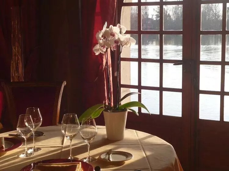 호텔 La Chaîne D Or