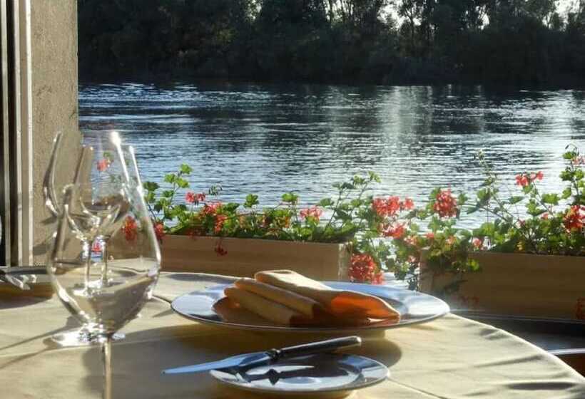 فندق La Chaîne D Or