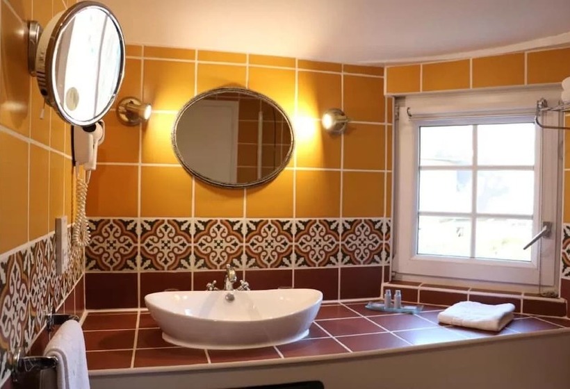 فندق La Chaîne D Or