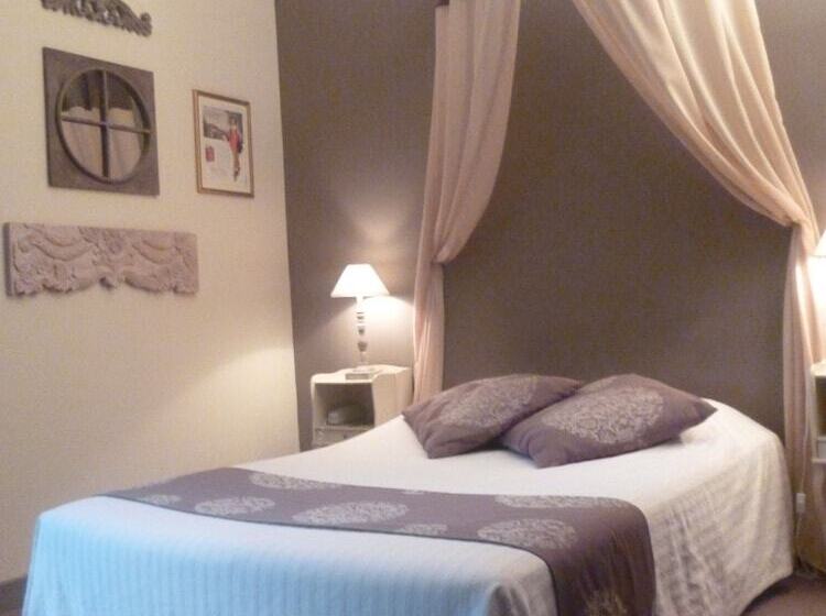 فندق La Chaîne D Or