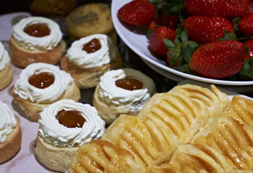 ホテル Metcourt At Emperors Palace