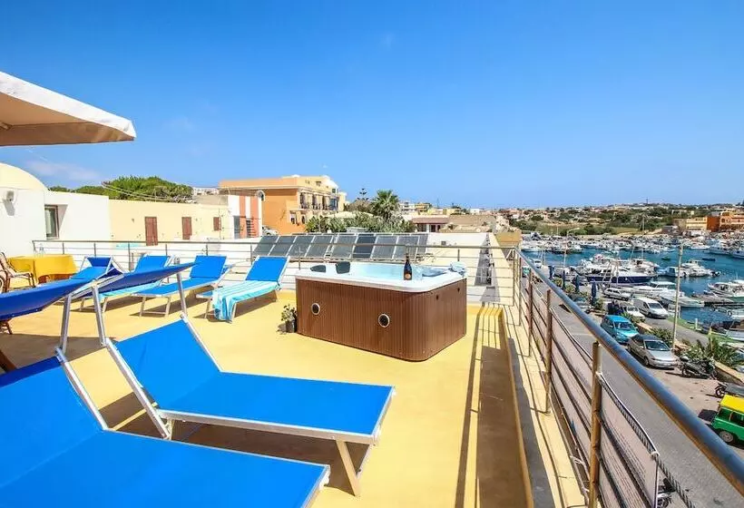 Отель Paladini Di Francia