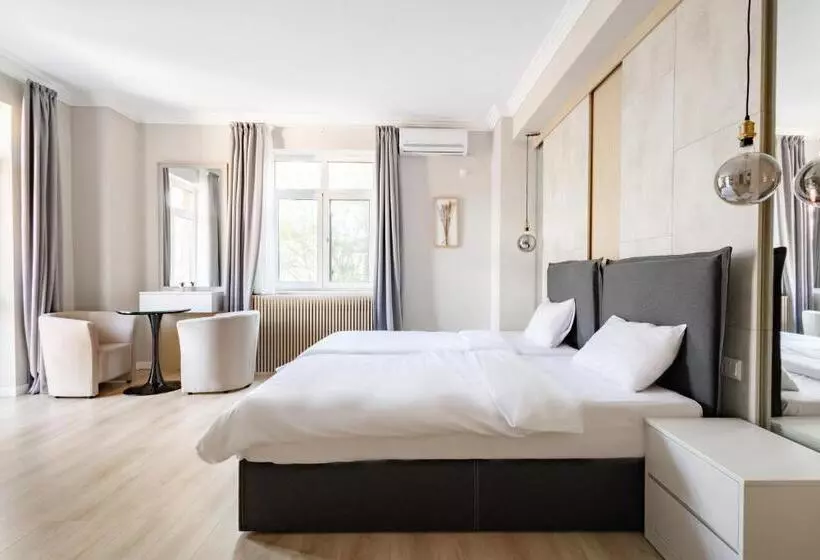 هتل Piccolo Mondo By Citybookings