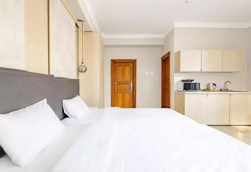 هتل Piccolo Mondo By Citybookings