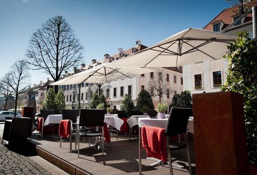 Отель Relais & Chateaux Bulow Palais